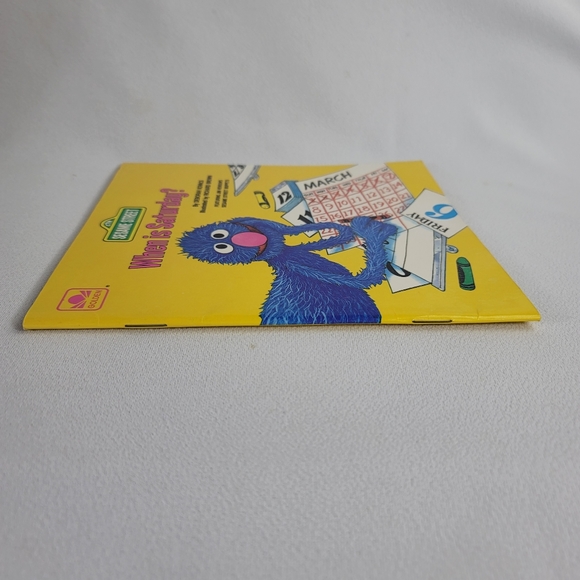 Vtg Sesame Street When Is Saturday? Book And Read Along Cassette Tape - Picture 13 of 14